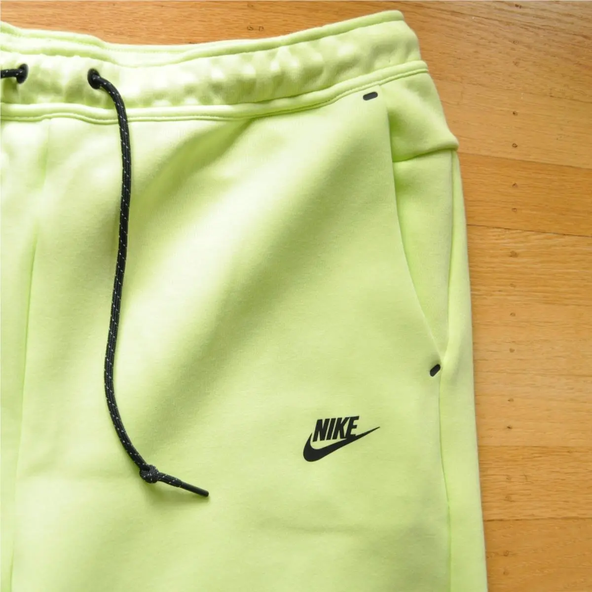 Nike clothing - HV0959736 - HV0959736 - Yellow 4