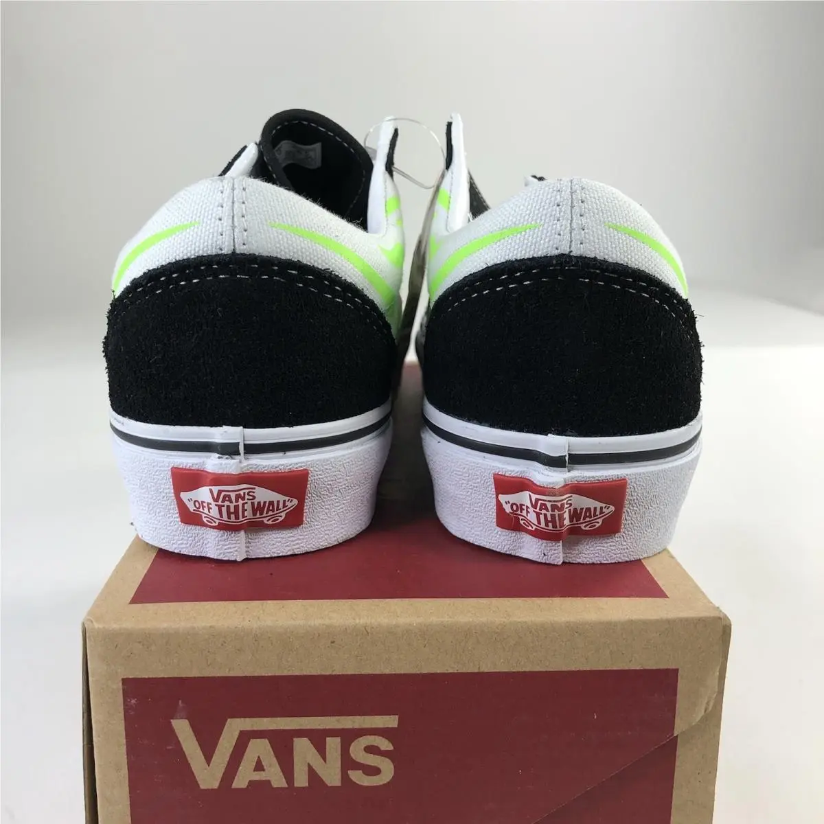 Vans shoes - VANS Off The Wall - Off The Wall - VN0A4U3BXEY - White 9