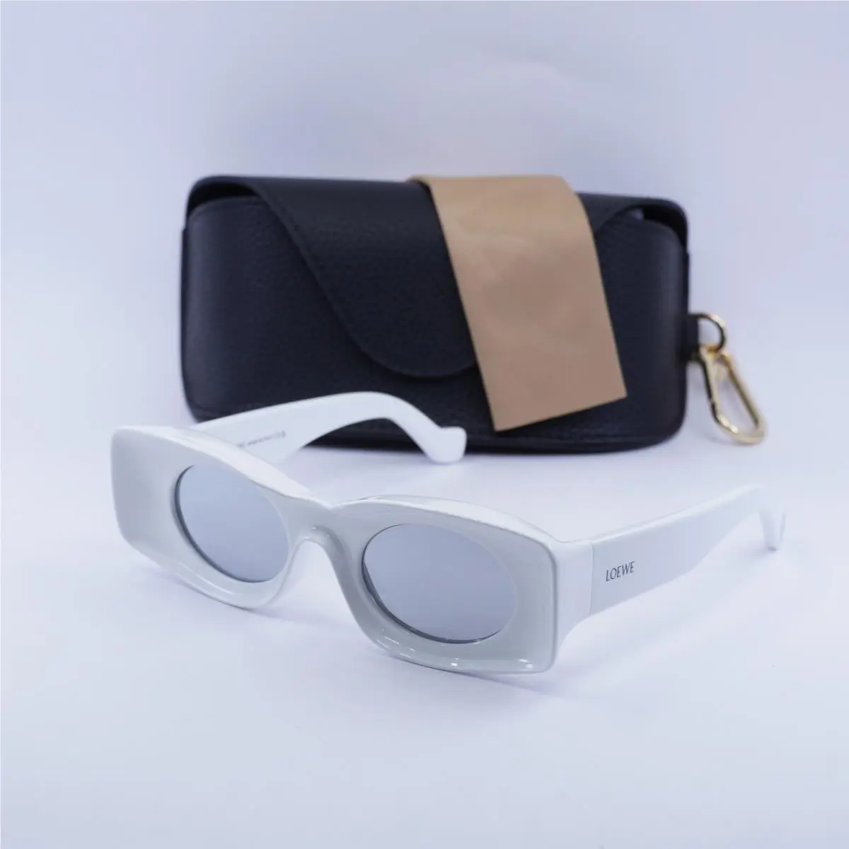 Loewe LW40033I 21C White/smoke with Silver Mirror 49-23-145 Sunglasses