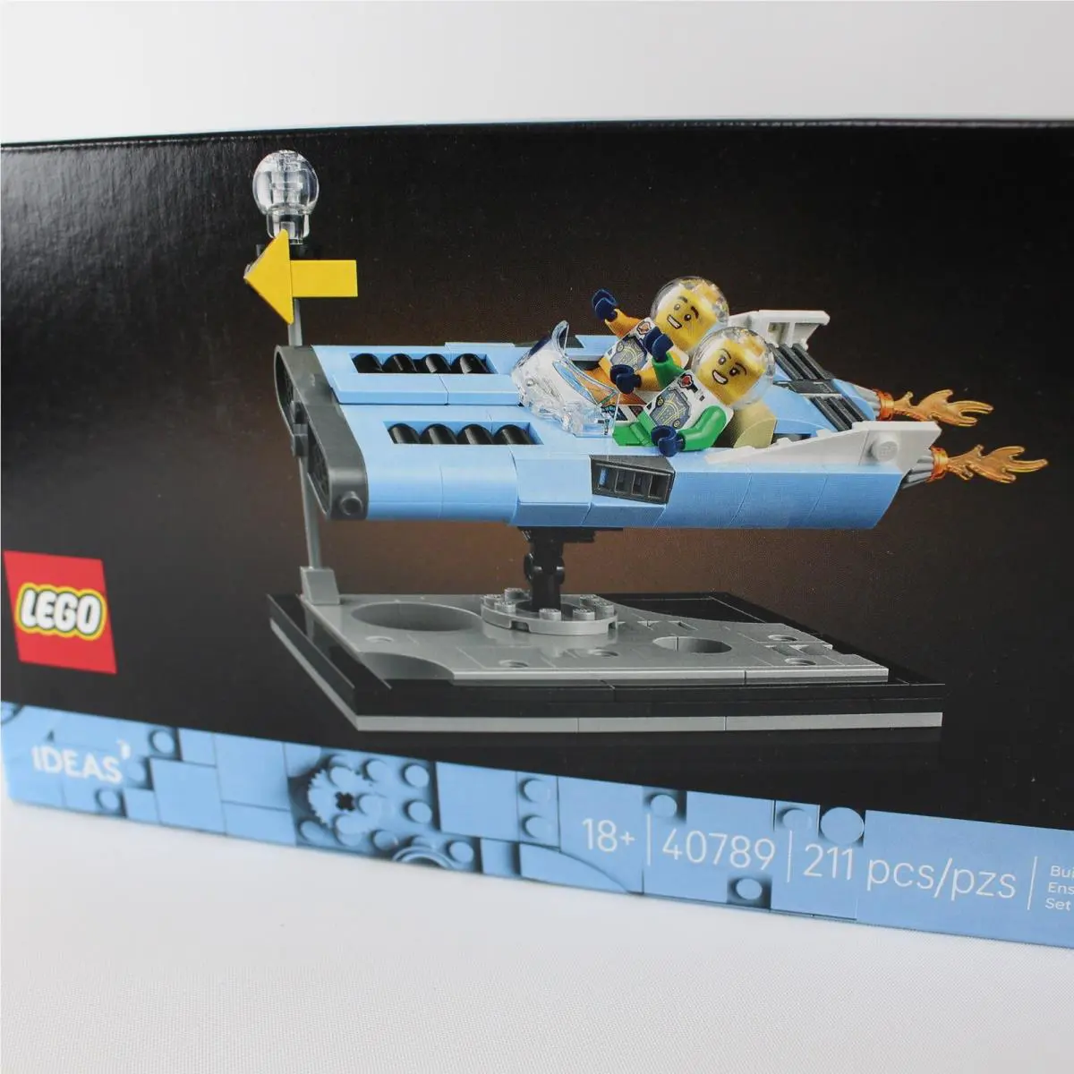 Lego 40789 Flying Moon Car Limited Edition Set