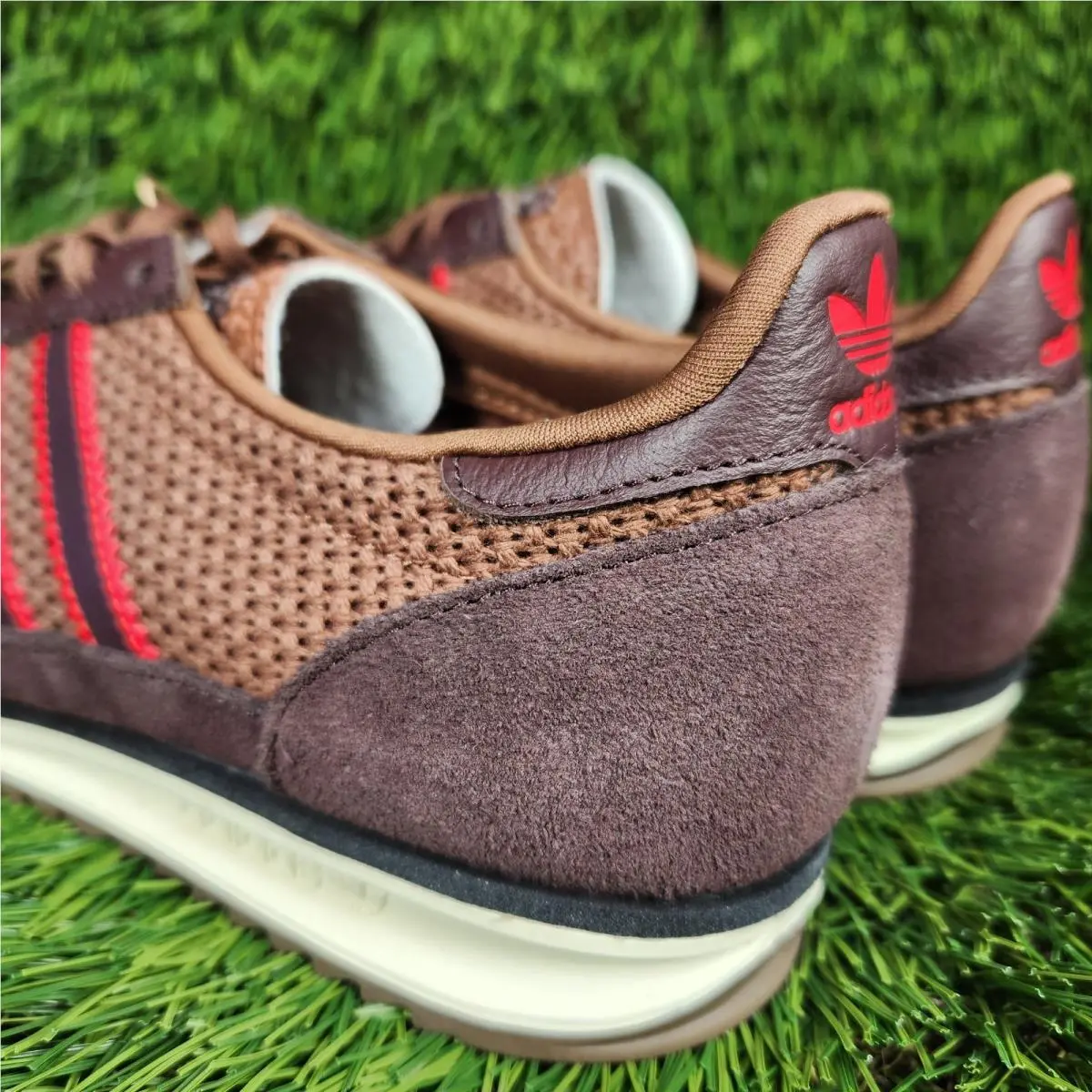 Adidas shoes - adidas SL 72 - JI0191 - Brown 1