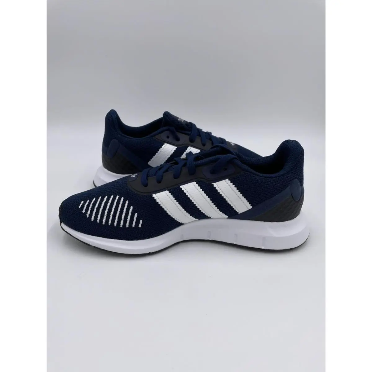Adidas shoes - adidas Swift Run - Swift Run - White 8