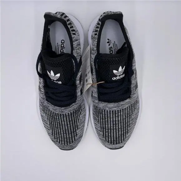 Adidas shoes - adidas Swift Run - Swift Run - Gray 2