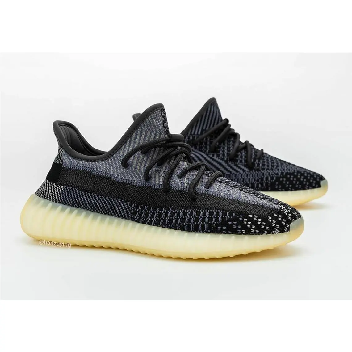 Mens Adidas Yeezy 350 Boost 350 V2 Carbon Fashion Sneakers fz5000