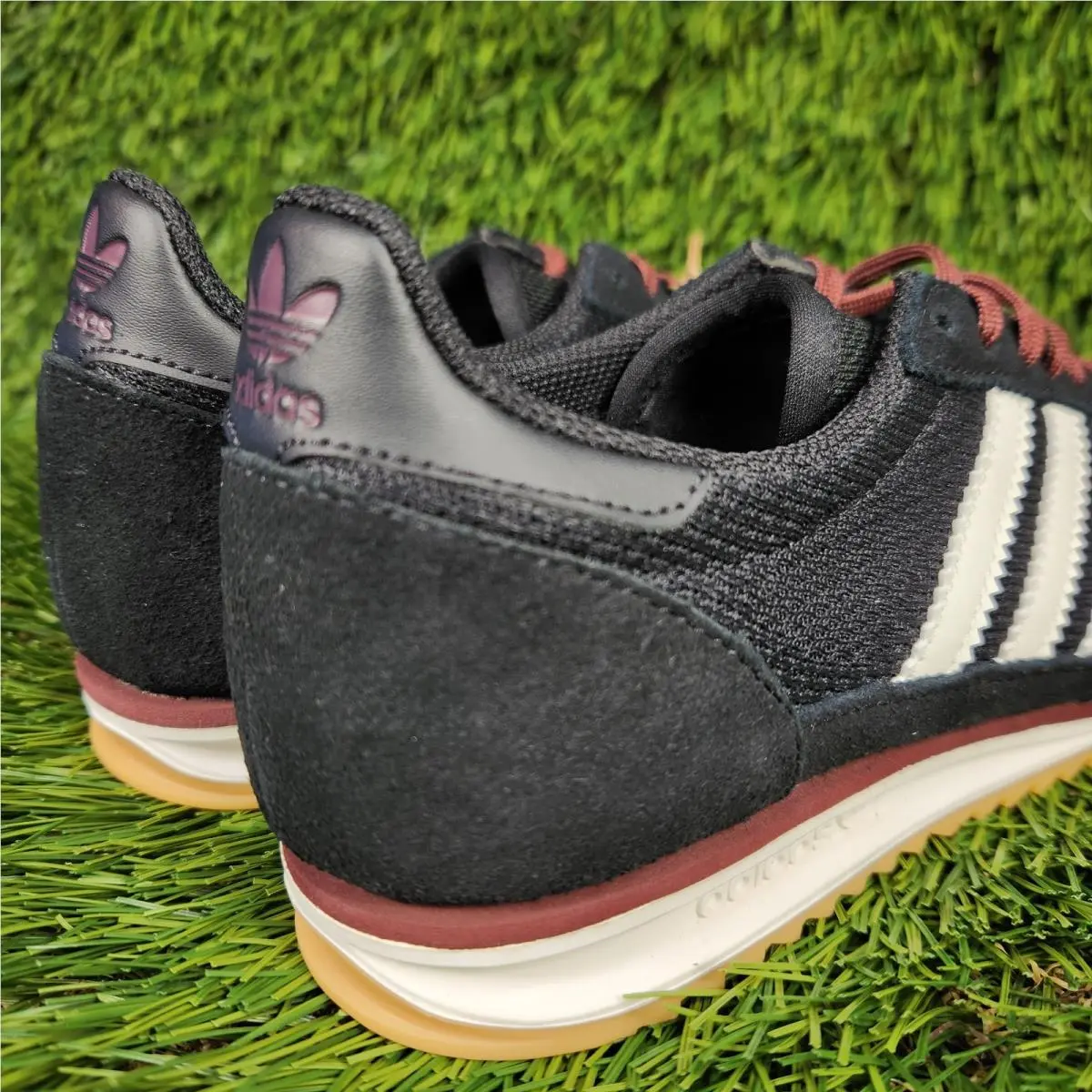 Adidas shoes - adidas SL 72 - JQ8326 - Black 12