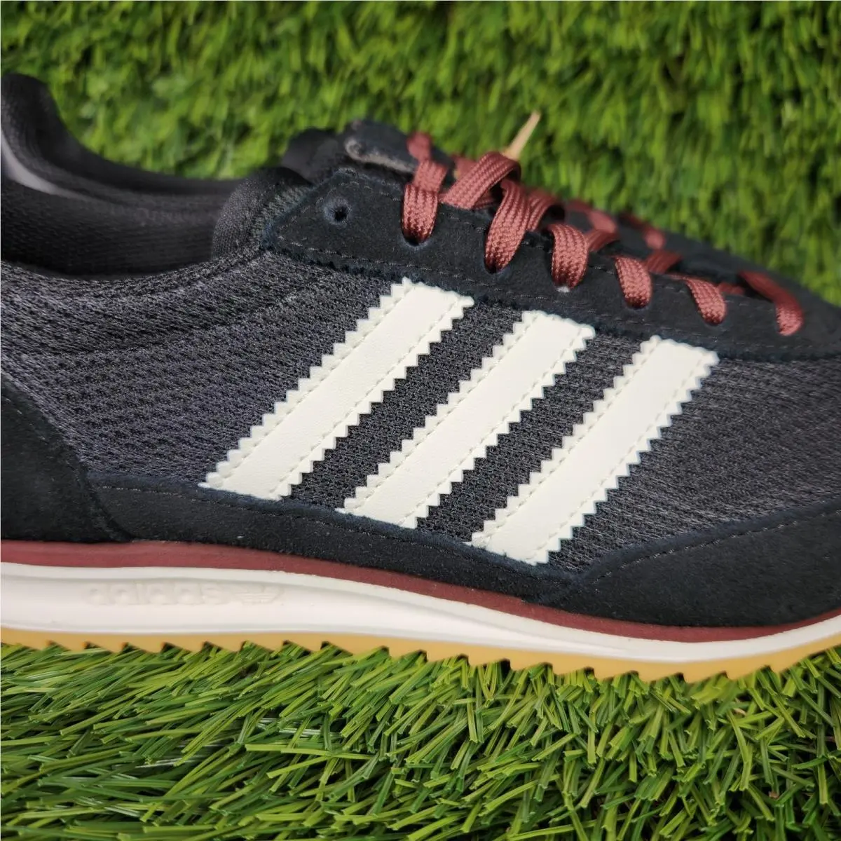 Adidas shoes - adidas SL 72 - JQ8326 - Black 13