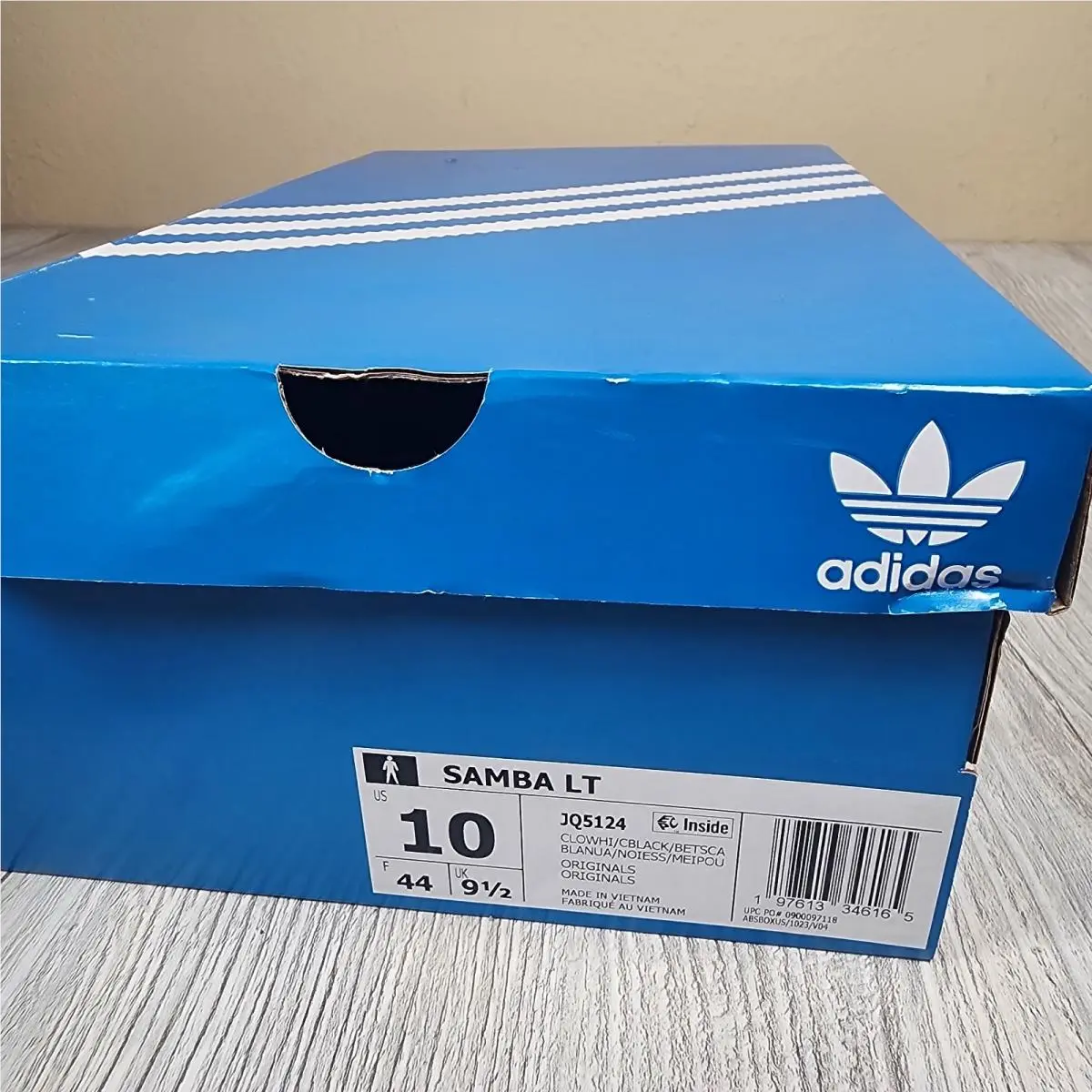 Adidas shoes - White 12
