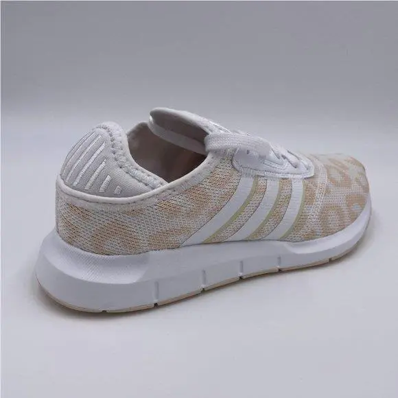 Adidas shoes - adidas Swift Run - Swift Run - White 5