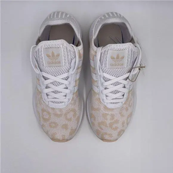 Adidas shoes - adidas Swift Run - Swift Run - White 11
