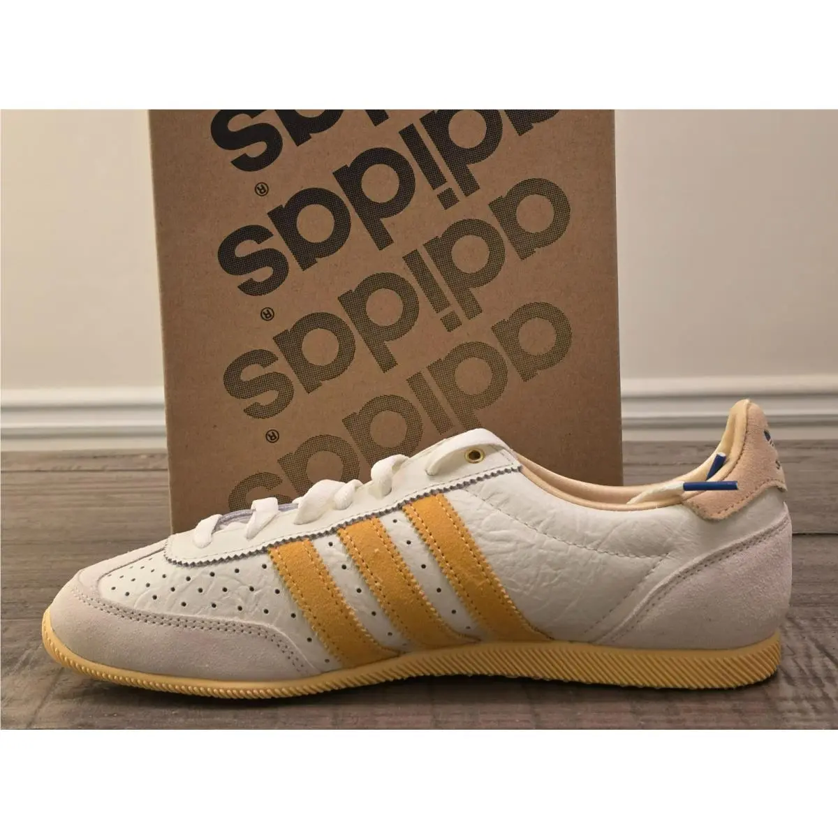 Adidas shoes - adidas Japan - Japan - IG2011 - owhite/spark/orgtin 5