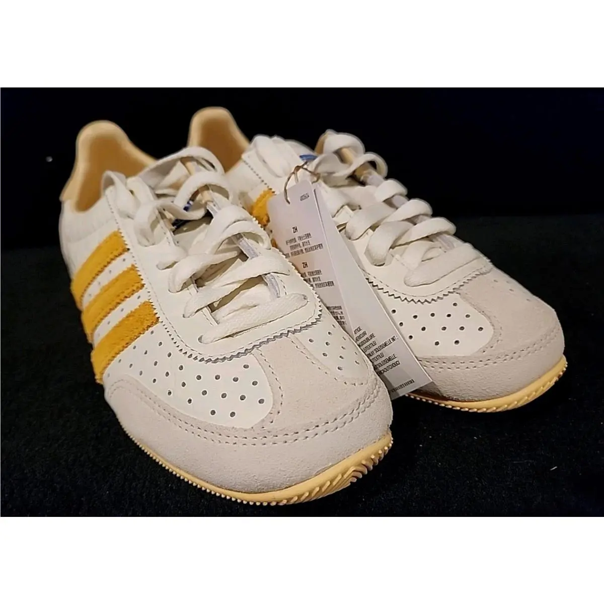 Adidas shoes - adidas Japan - Japan - IG2011 - owhite/spark/orgtin 0