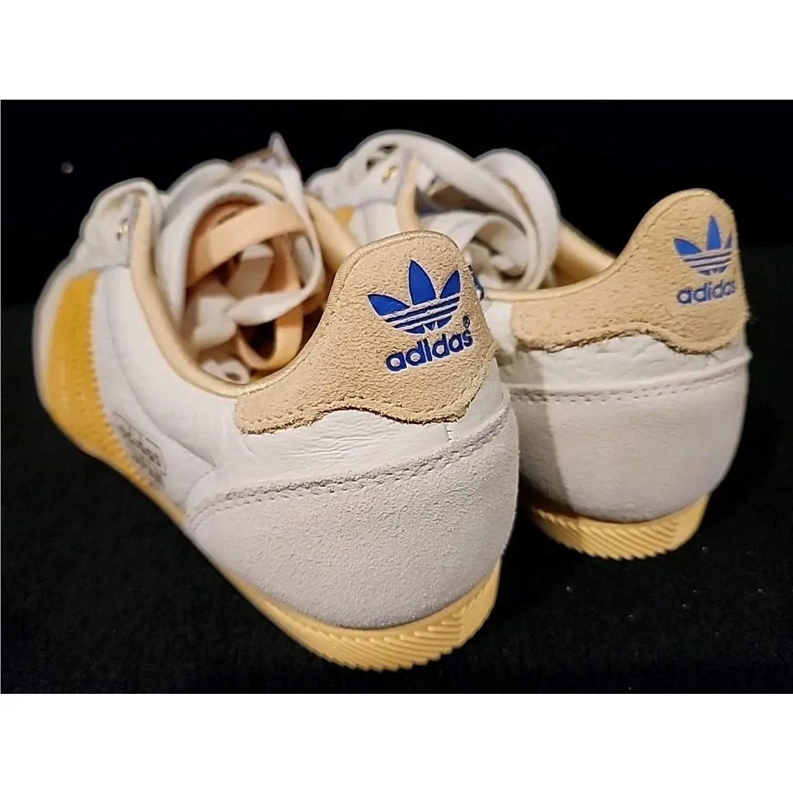 Adidas shoes - adidas Japan - Japan - IG2011 - owhite/spark/orgtin 1