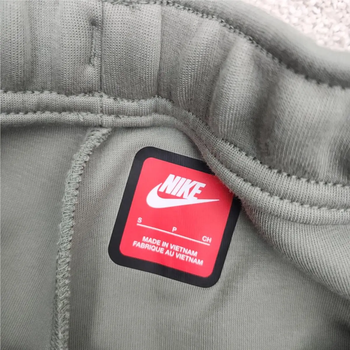 Nike clothing - Green 2