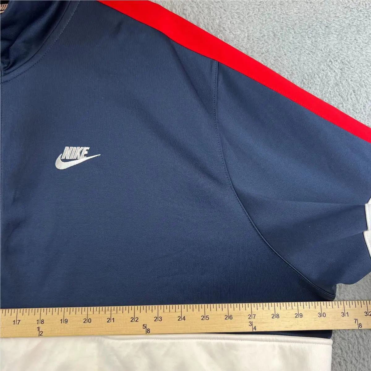 Nike clothing - Red 5