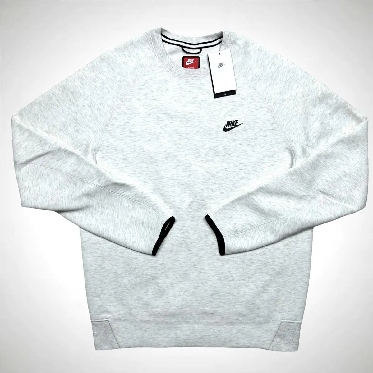 Nike clothing - White (UPC: 0196974953234) 2