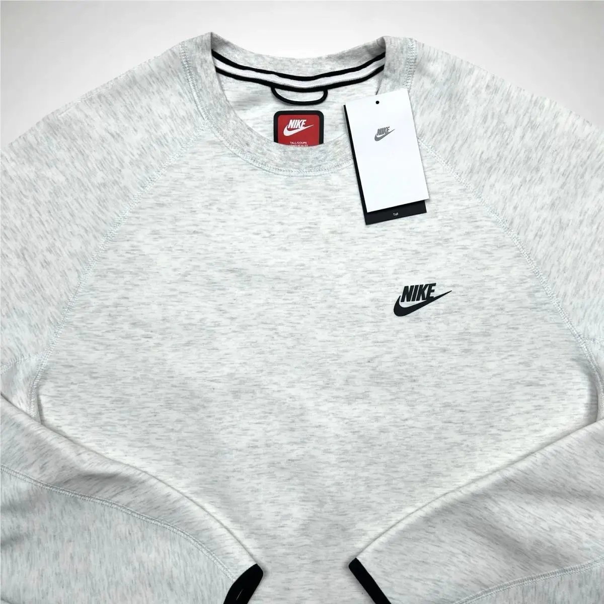 Nike clothing - White (UPC: 0196974953234) 4