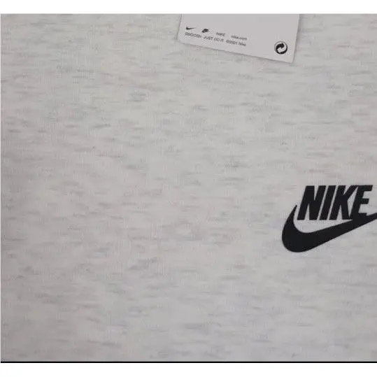 Nike clothing - White (UPC: 0196974953234) 7