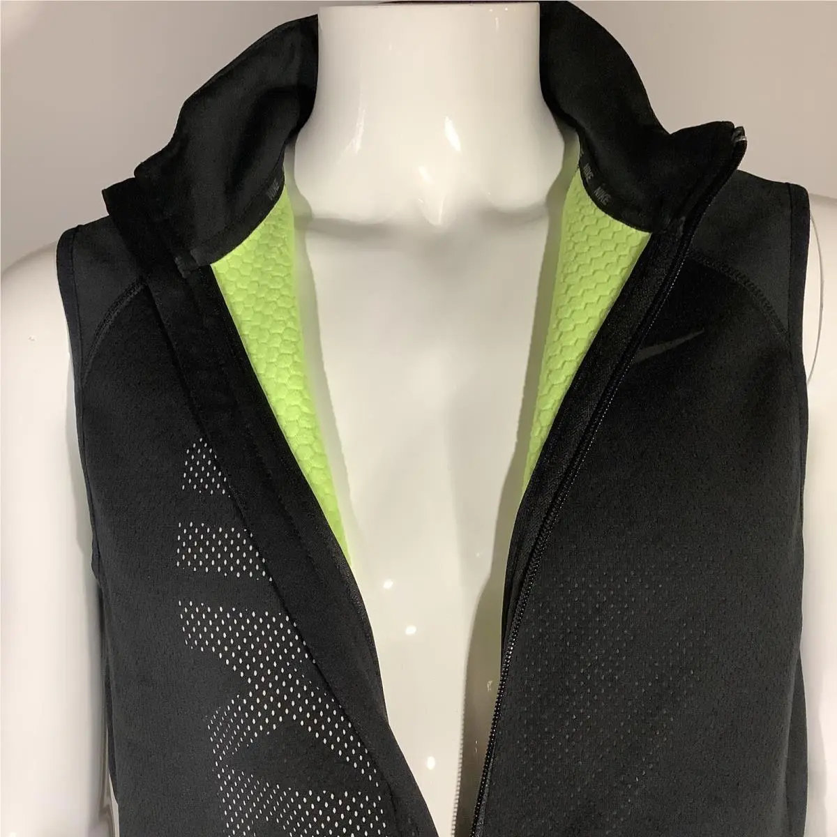 Nike clothing - Nike Dri-Fit - 807763-010 - Black/Volt (UPC: 0886551936452) 2