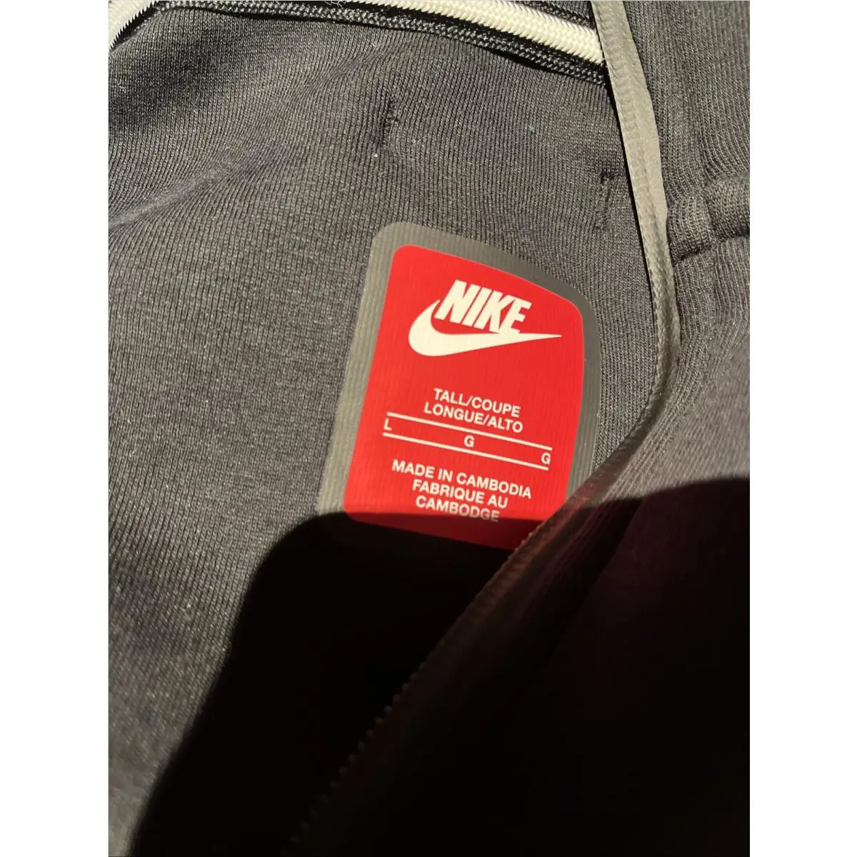 Nike clothing - Black (UPC: 0196977136917) 10