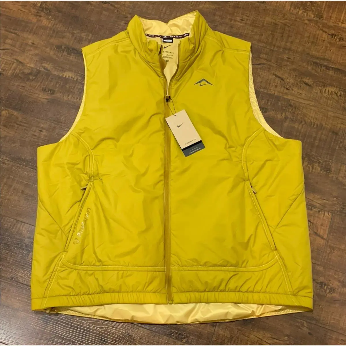 Nike clothing - FZ0001716 - FZ0001716 - Yellow (UPC: 0197601057455) 1
