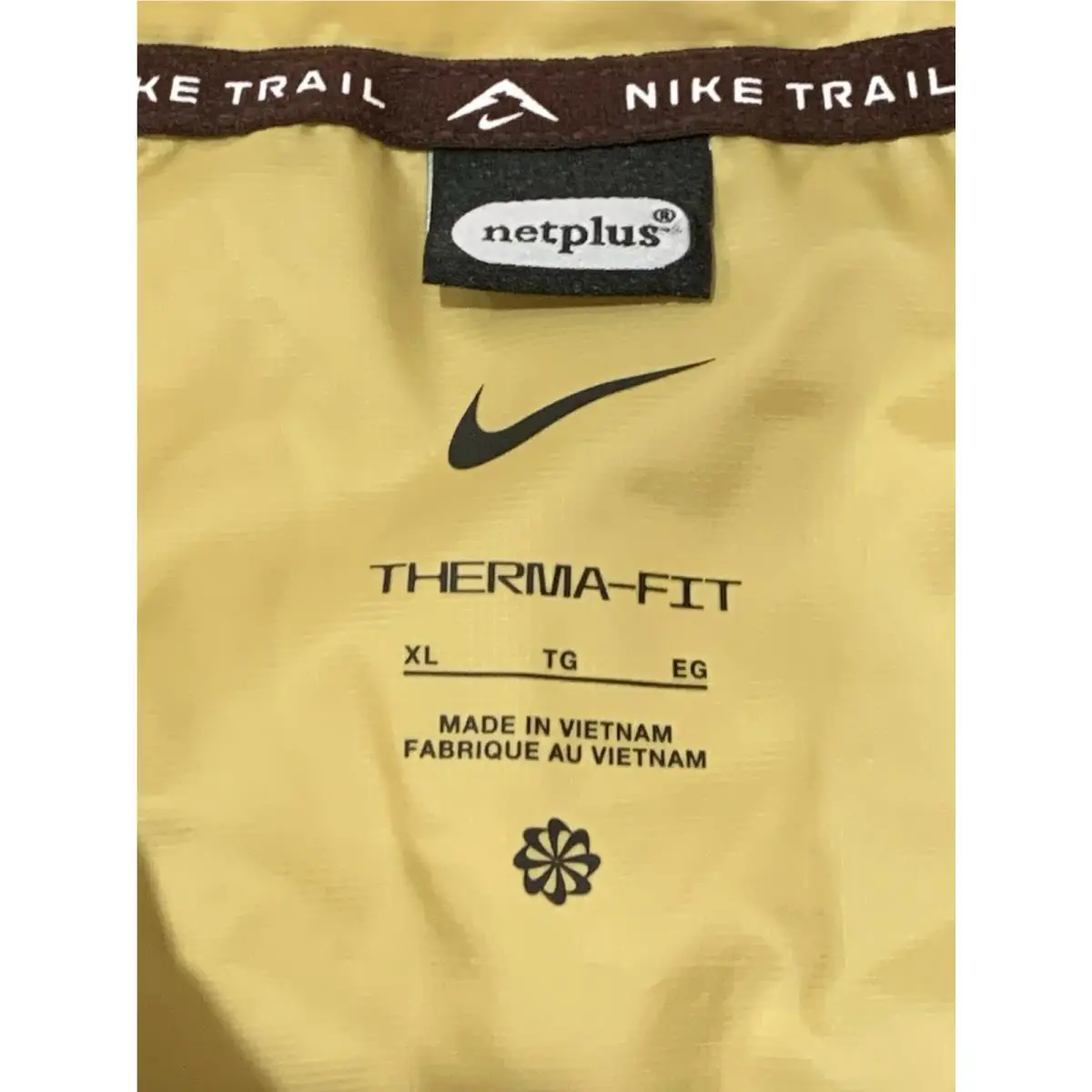 Nike clothing - FZ0001716 - FZ0001716 - Yellow (UPC: 0197601057455) 3