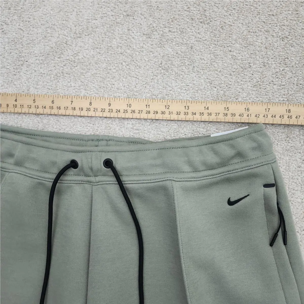 Nike clothing - Green 10