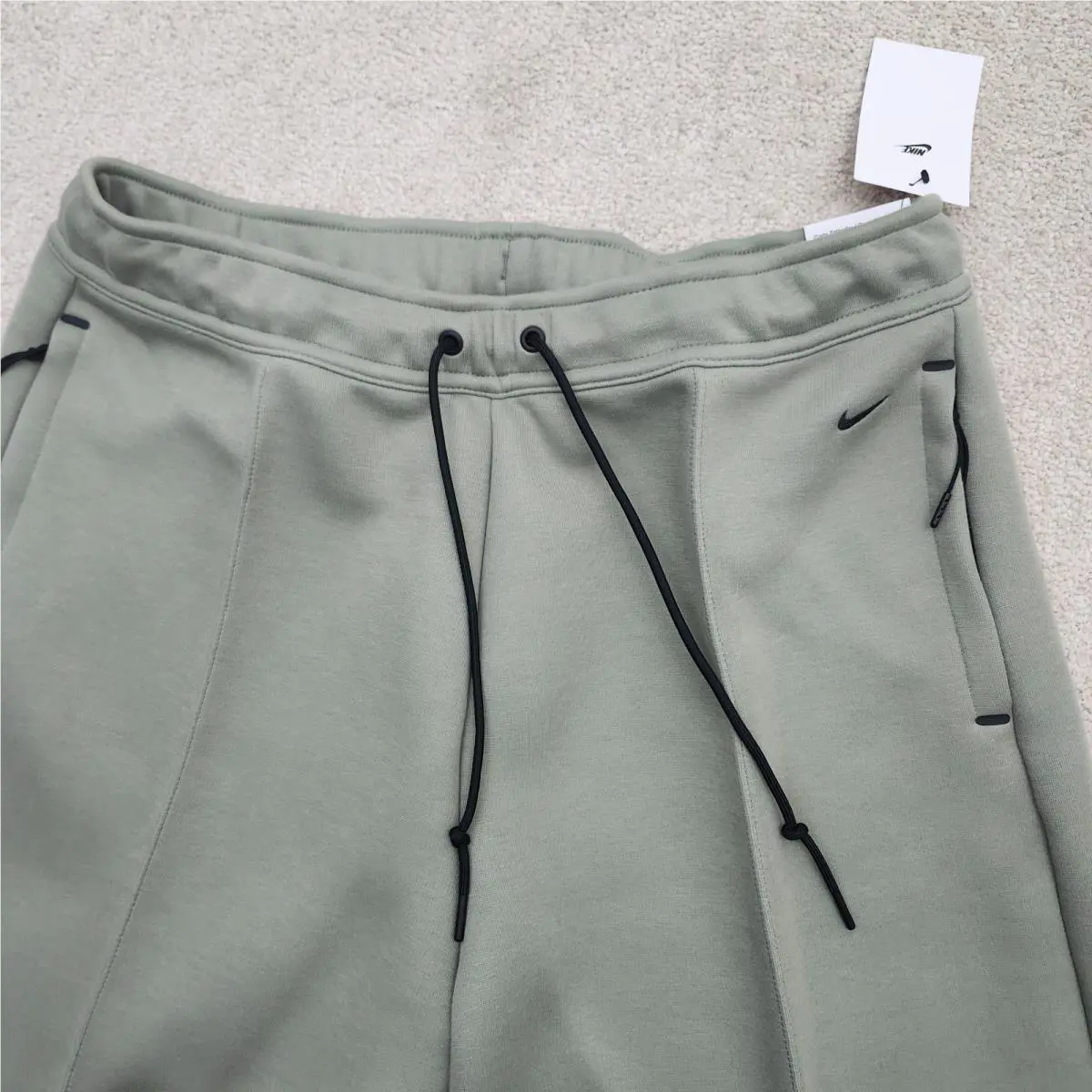 Nike clothing - Green 2