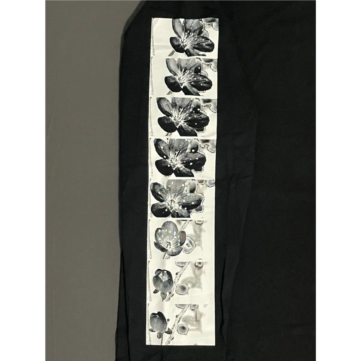 Nike clothing - Nike SB Cherry Blossom - Cherry Blossom - DX9471-010 - Black/White (UPC: 0196153681446) 2