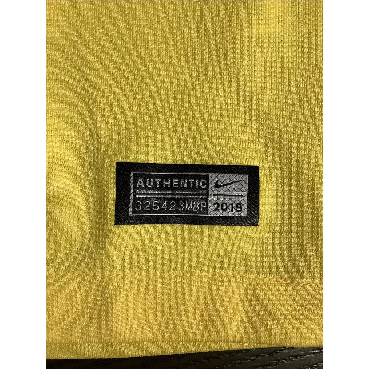 Nike clothing - 2018-19 - 919008-720 - Yellow (UPC: 888413665142) 3