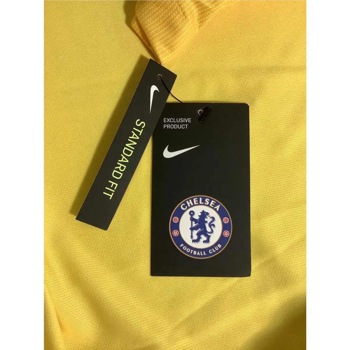 Nike clothing - 2018-19 - 919008-720 - Yellow (UPC: 888413665142) 4