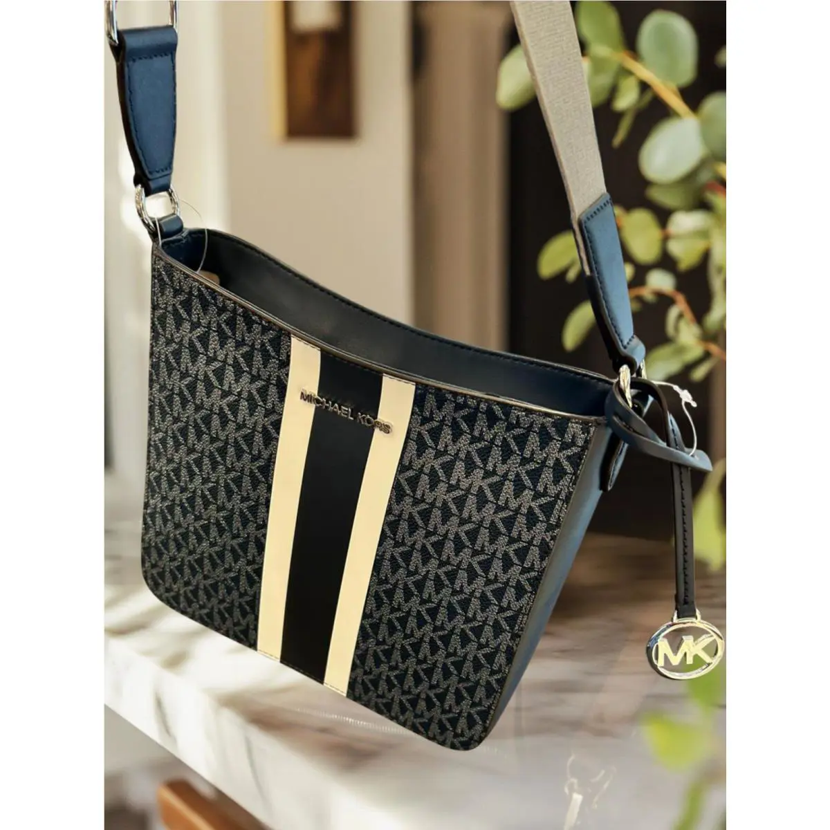 Michael Kors Small MK Signature Crossbody Purse Bag Navy Handbag Crossbody Women