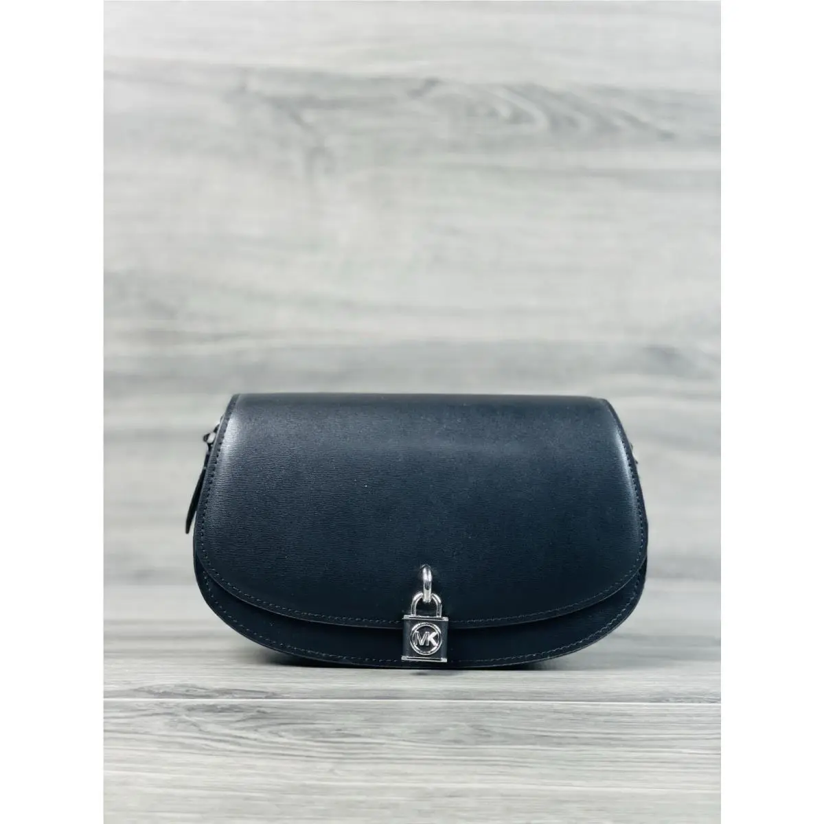 Michael Kors Mila Medium Leather Messenger Bag-nwt All Accessories