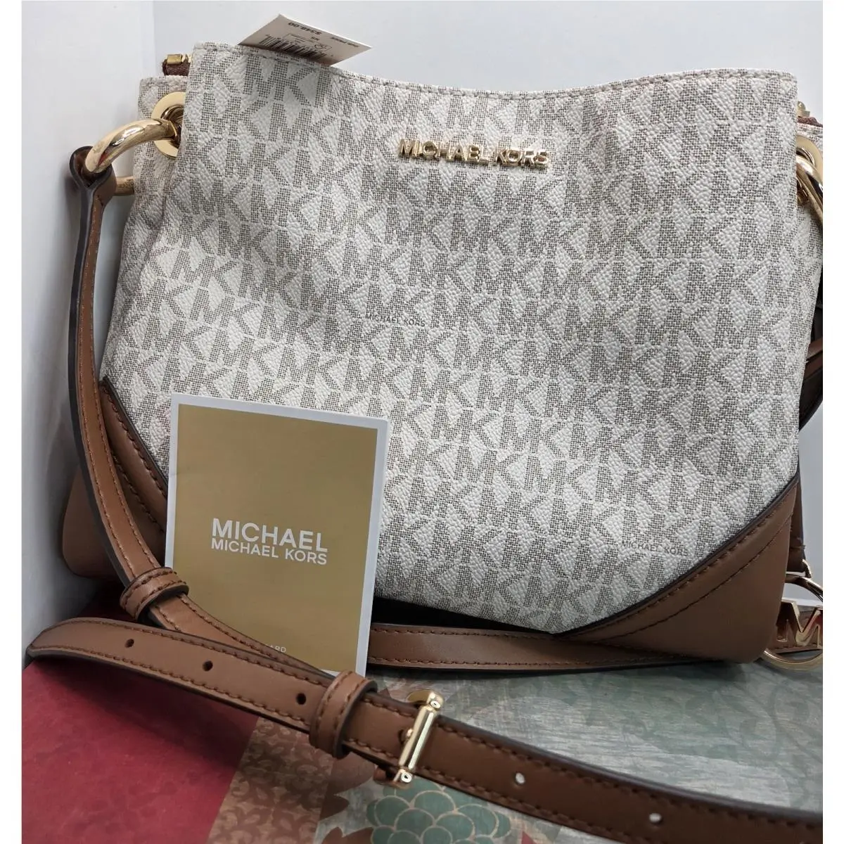 Michael Kors Crossbody Nicole Large Triple Compartment Bag Signature Vanilla