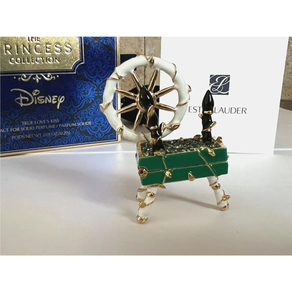 Estee Lauder True Love`s Kiss by Monica Rich Kosann Perfume Compact Solid Parfum