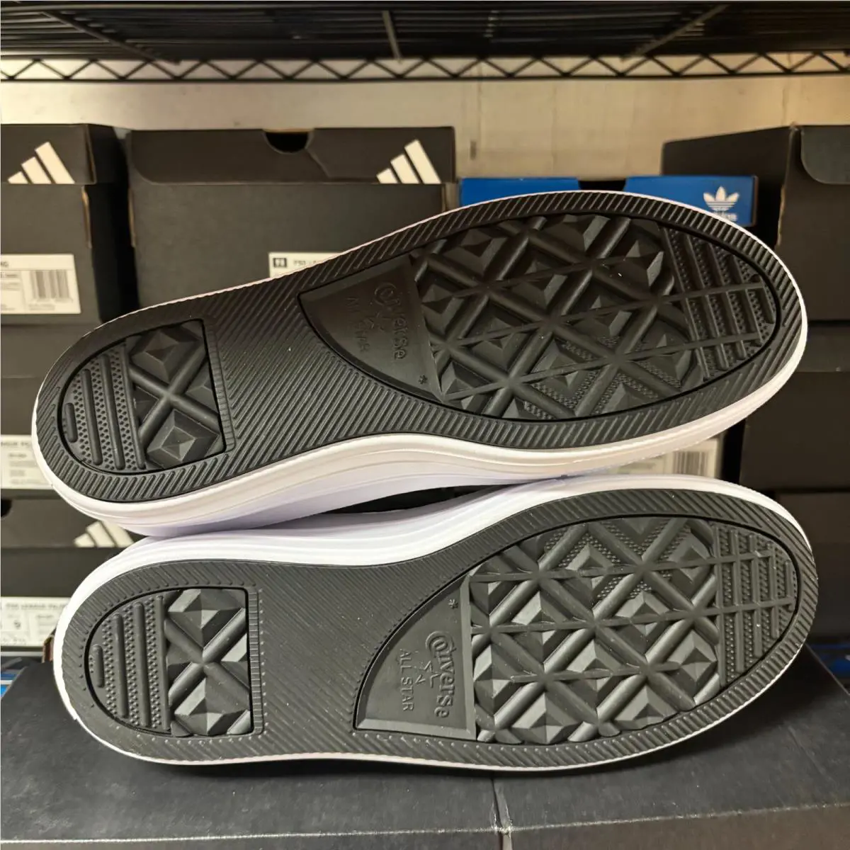 Converse shoes - Black 3
