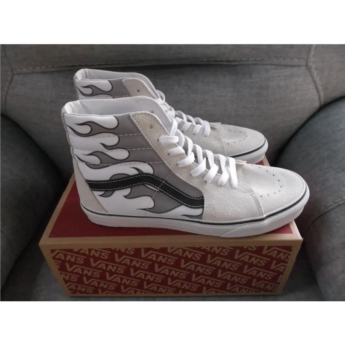 Vans SK8-HI Reflective Flame/true White Men`s Size 9 VN0005U9W00