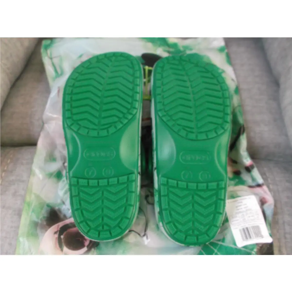 Crocs shoes - Green (UPC: 196265702442) 3