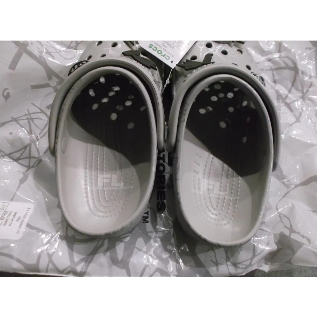 Crocs shoes - White (UPC: 196265641710) 2