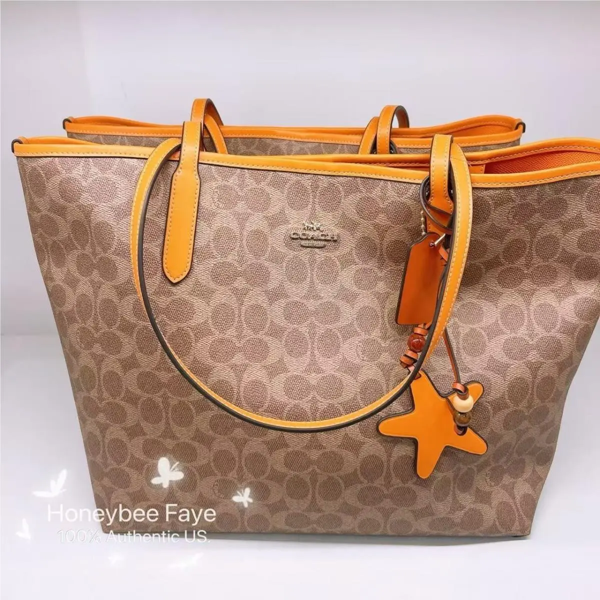 Coach City Tote Bag In Signature Canvas with Star Charm CBH77