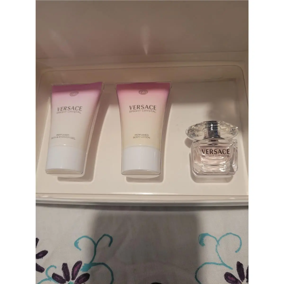 Versace Bright Crystal Miniature Gift Set Unisex Shower Gel Body Lotion