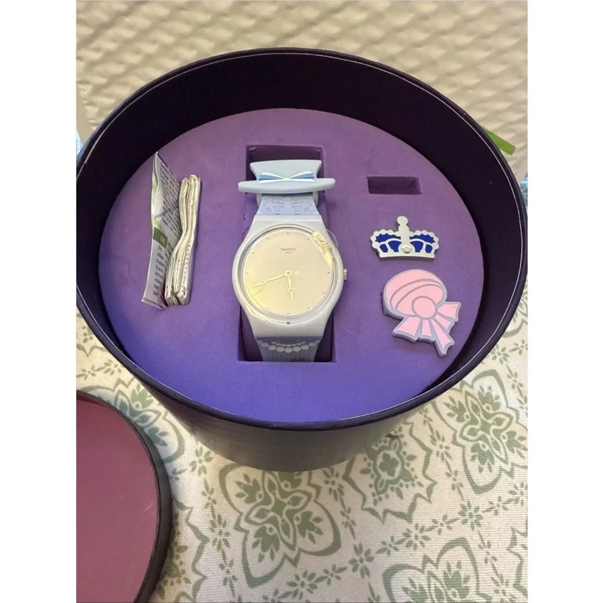 Swatch Club Limited Edition “curtsy” GV131 2010 Watch