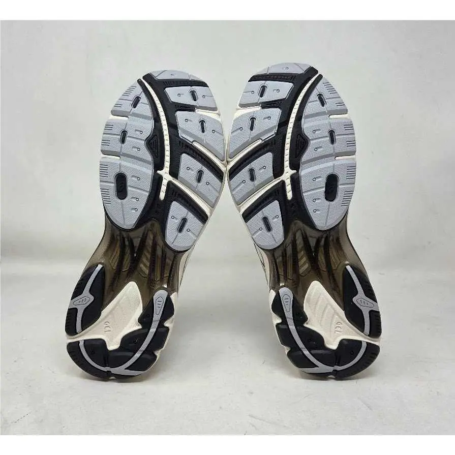 Asics shoes - White 9
