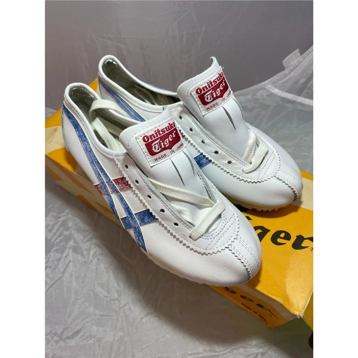 Asics shoes - ASICS Tiger Runner - Tiger Runner - White 0