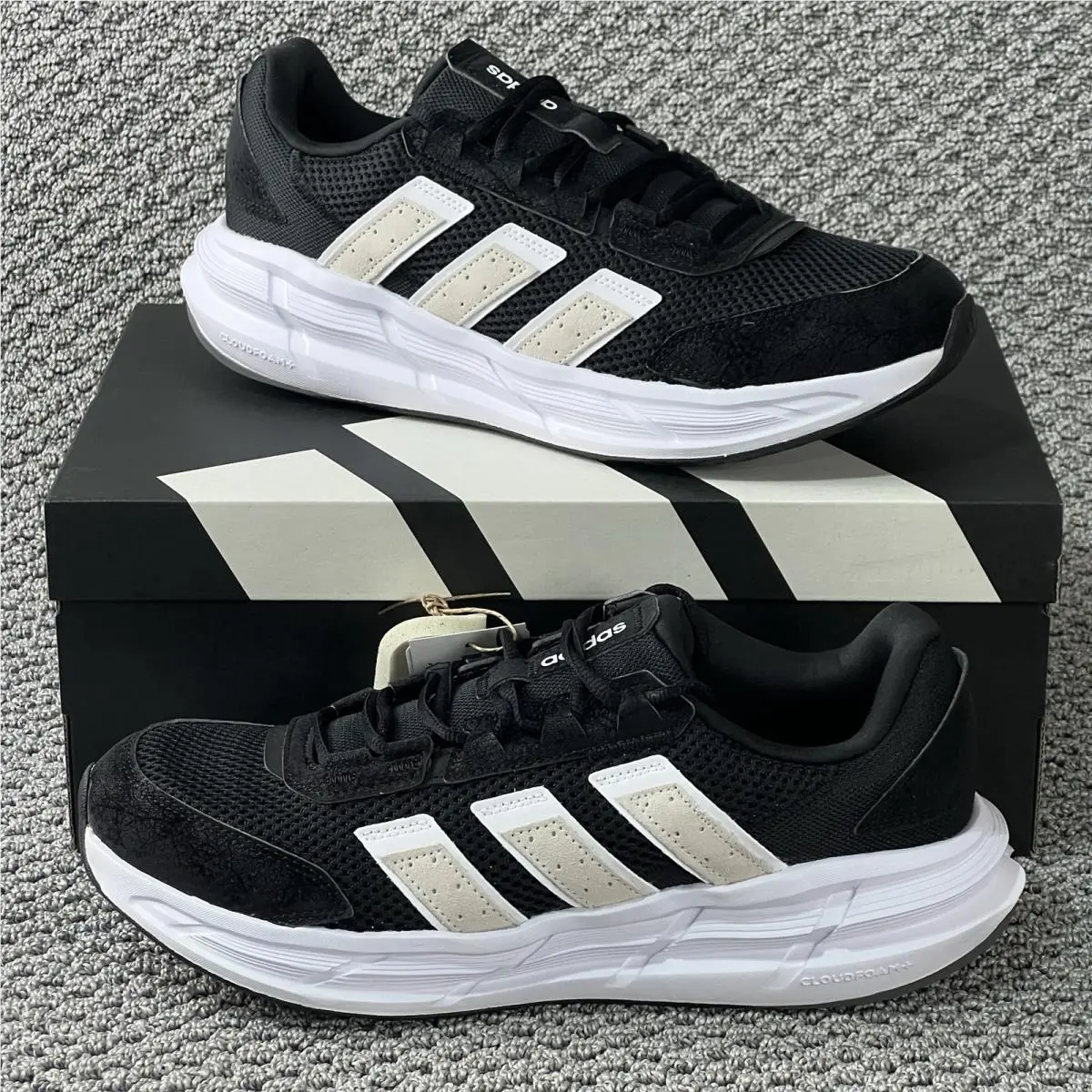 Adidas Astrastar Running Shoes Men`s 9 Core Black White Gray Athletic Sneakers