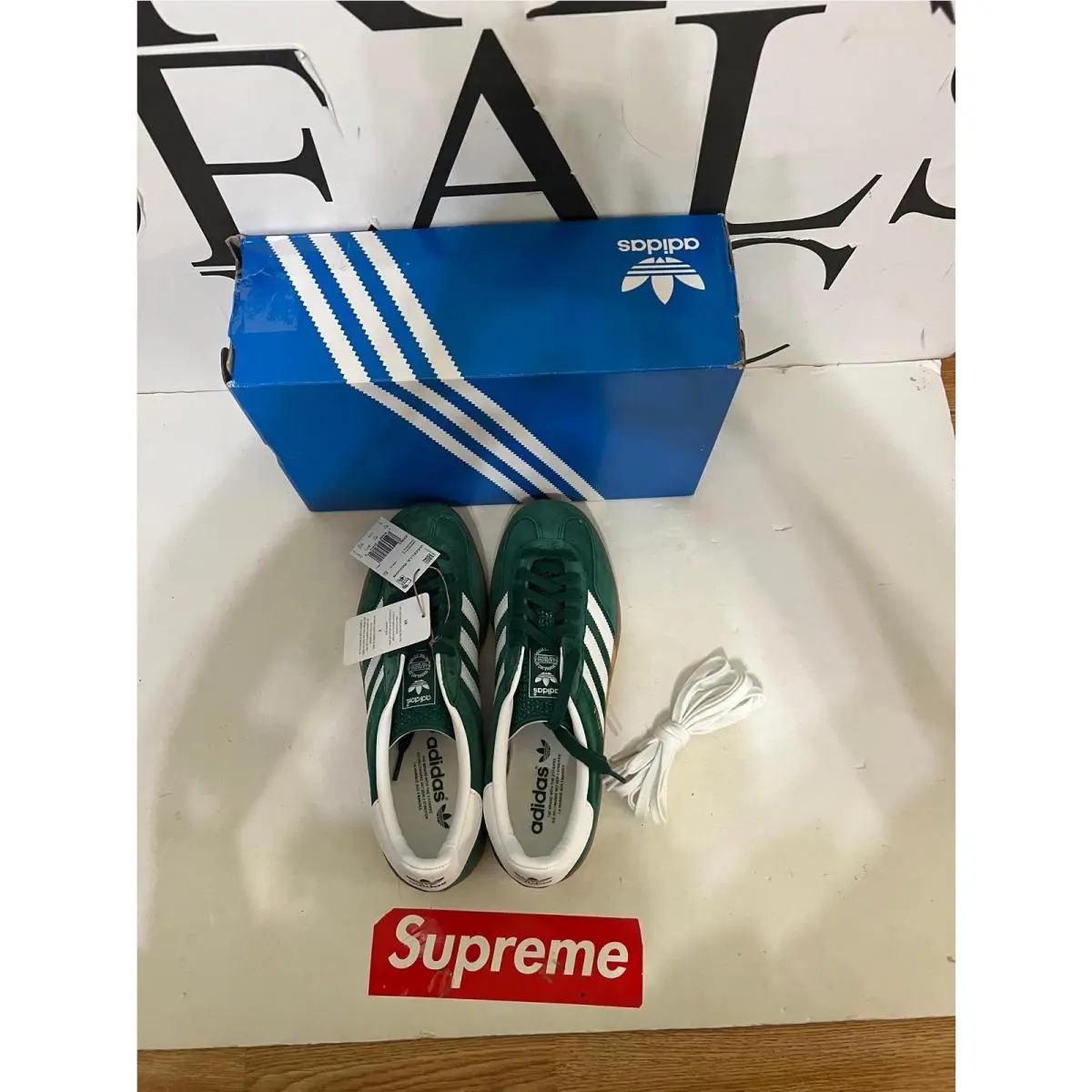 Adidas shoes - adidas Gazelle - Gazelle - JI2062 - Collegiate Green/Cloud White/Gum 2