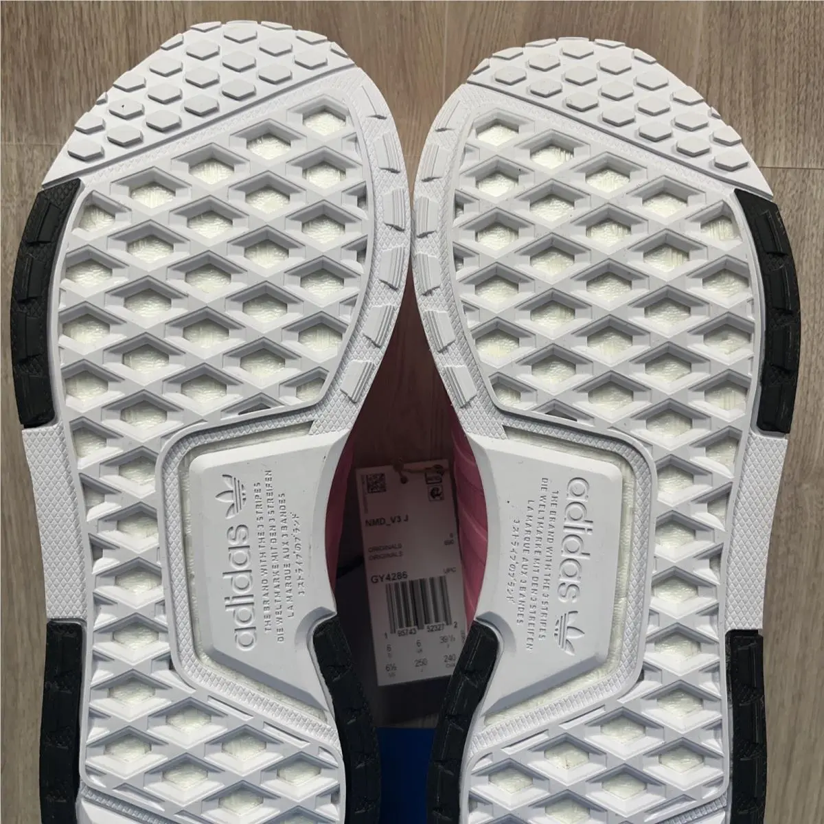 Adidas shoes - adidas NMD V3 - NMD - Pink 6