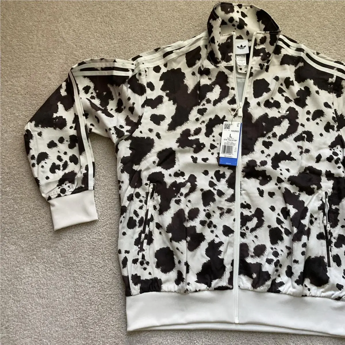 Adidas clothing - Animal Print 0