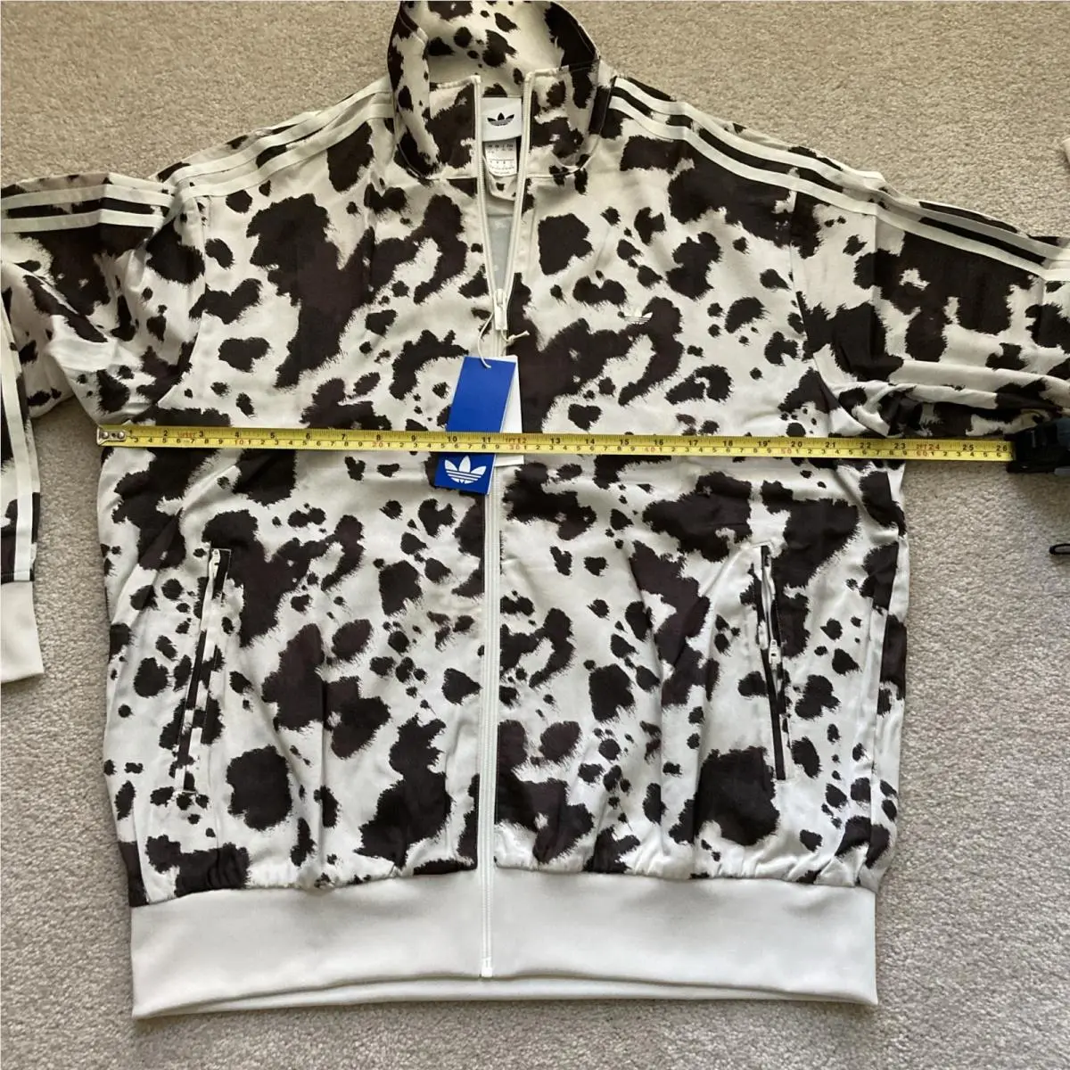 Adidas clothing - Animal Print 5