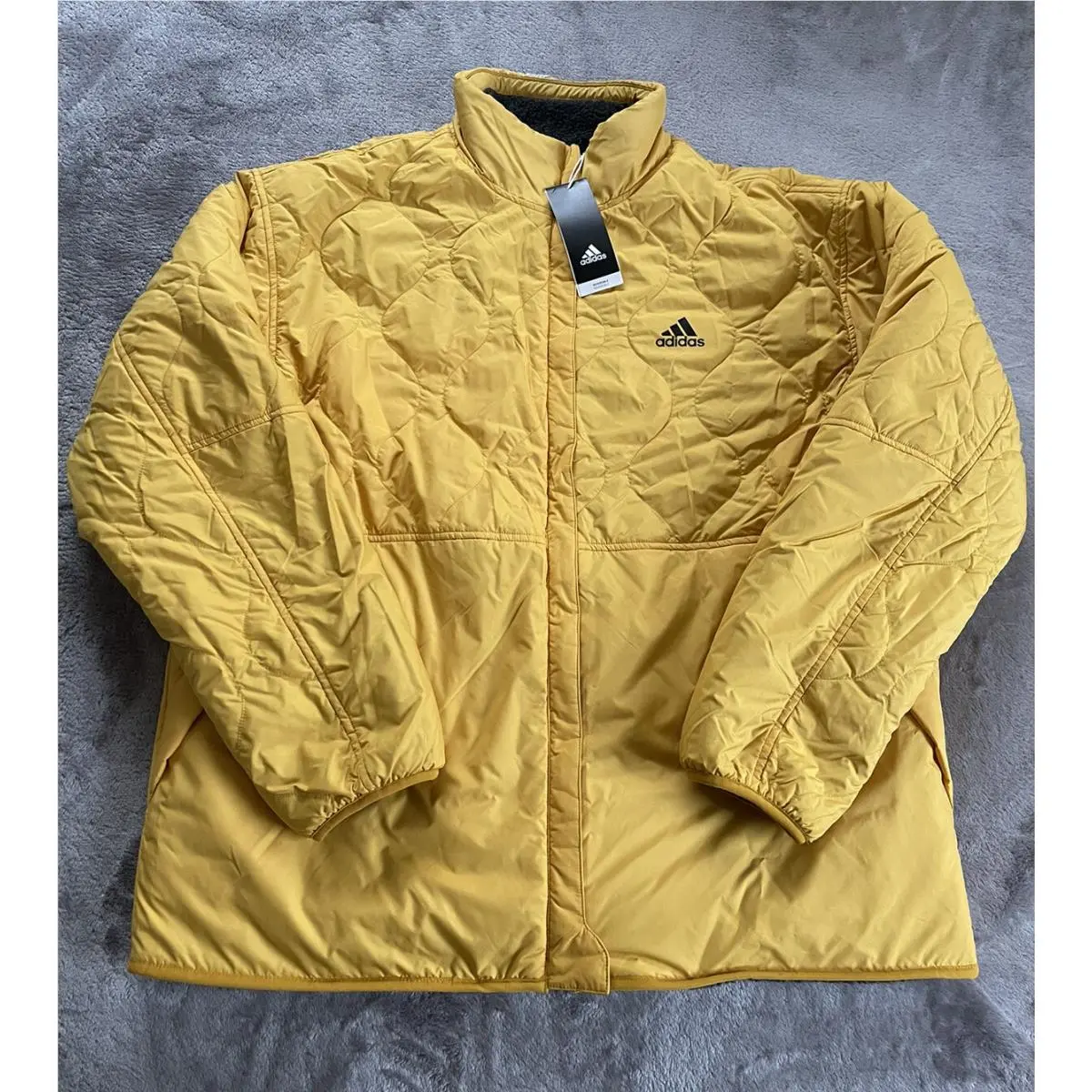 Adidas Men’s Sherpa Reversible Jacket Run Yellow Gray Jacket GF0053 Size Large