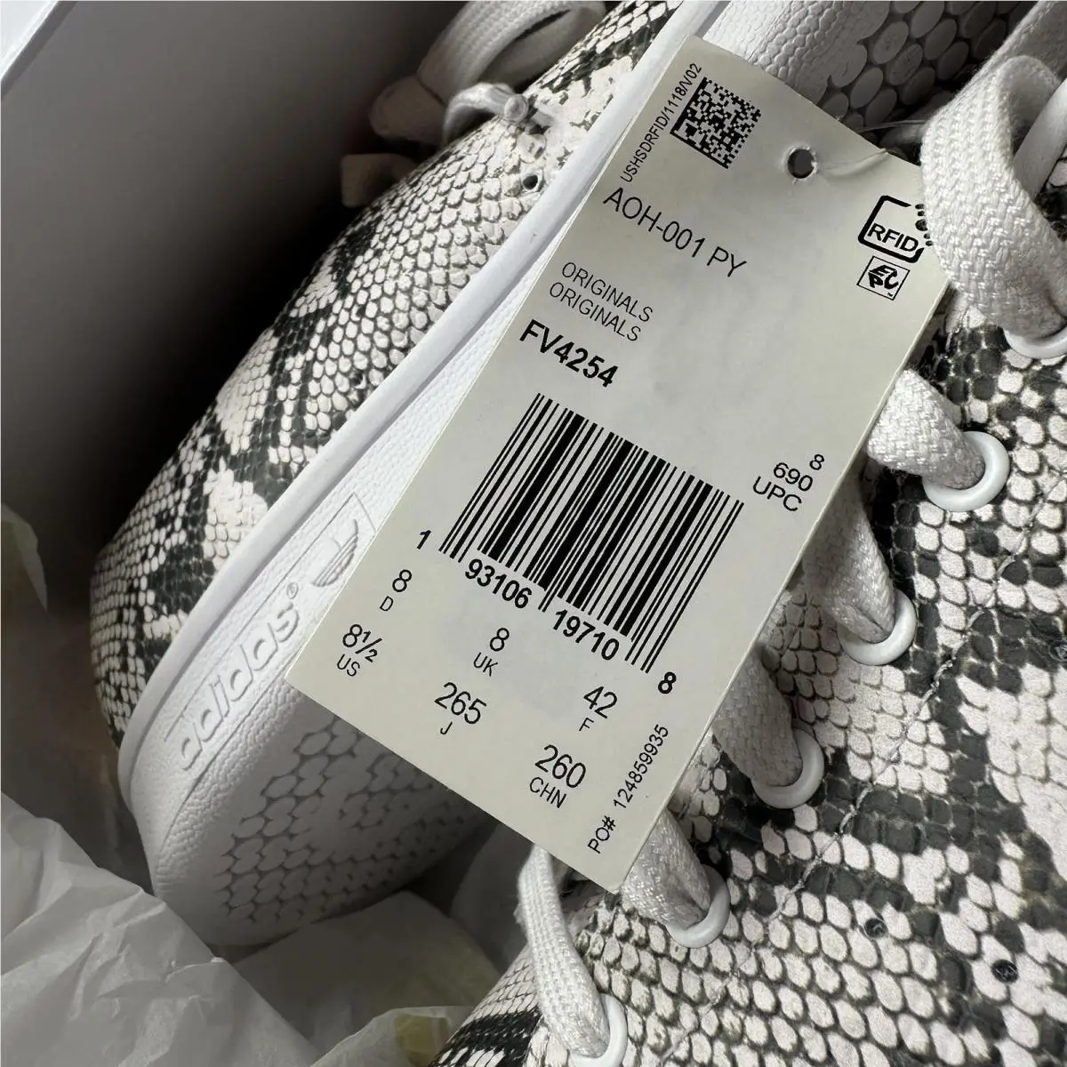 Adidas shoes - adidas AOH-001 PY - Gray 0
